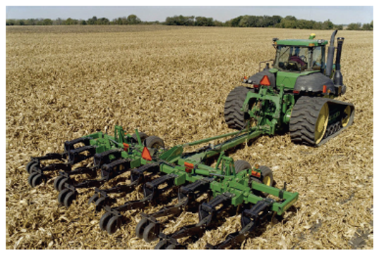 una prima lavorazione autunnale accelera la decomposizione dei residui.